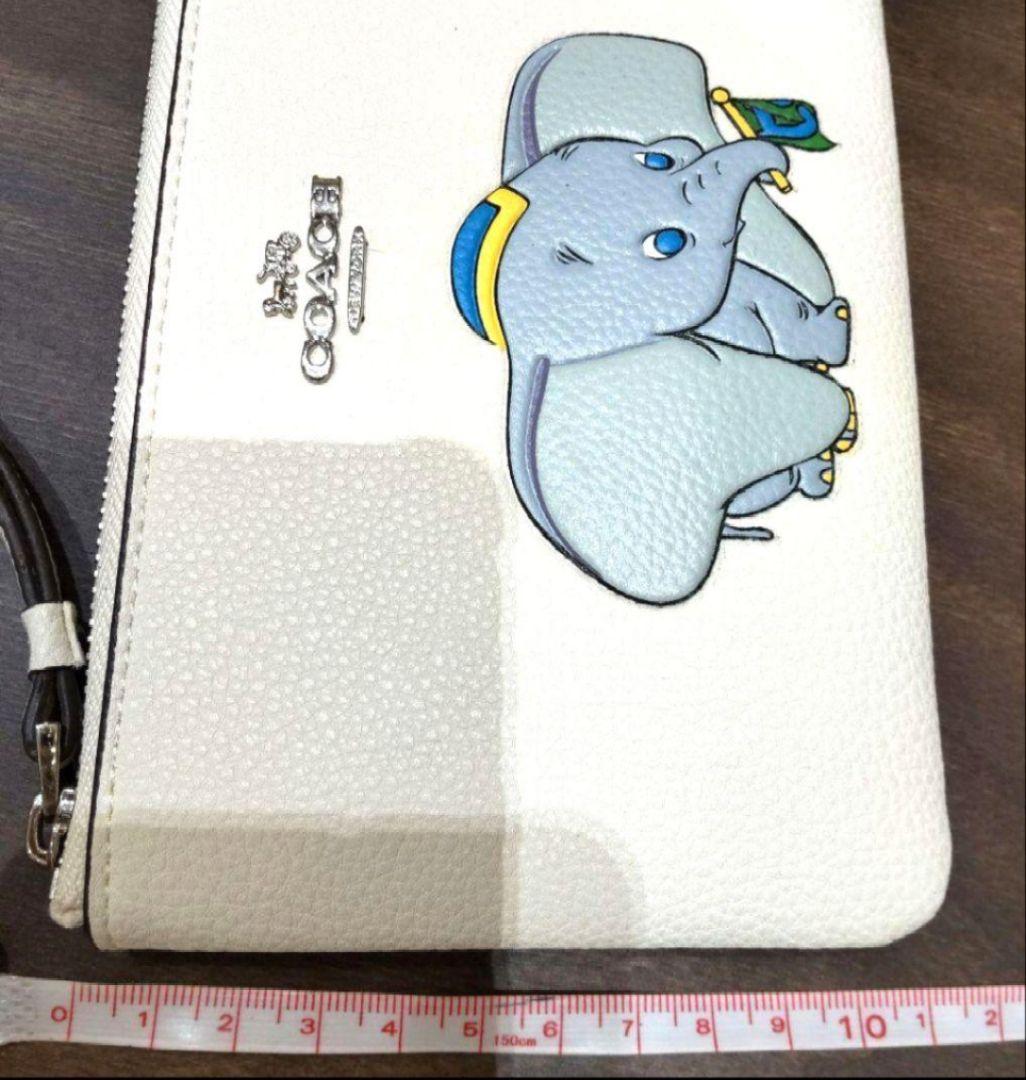 COACH コーチ ポーチ　リストレット　ダンボ　ディズニー　白　ホワイト