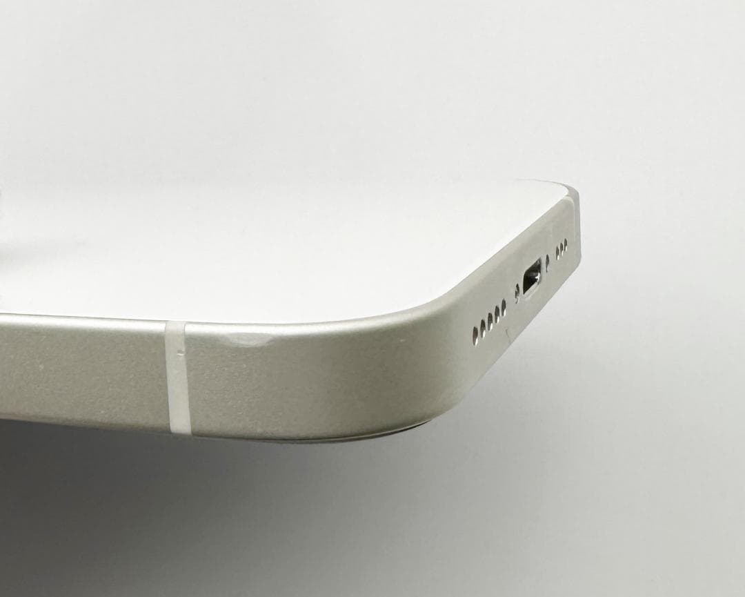 【バッテリー100%】iPhone 13 256GB スターライト SIMフリー