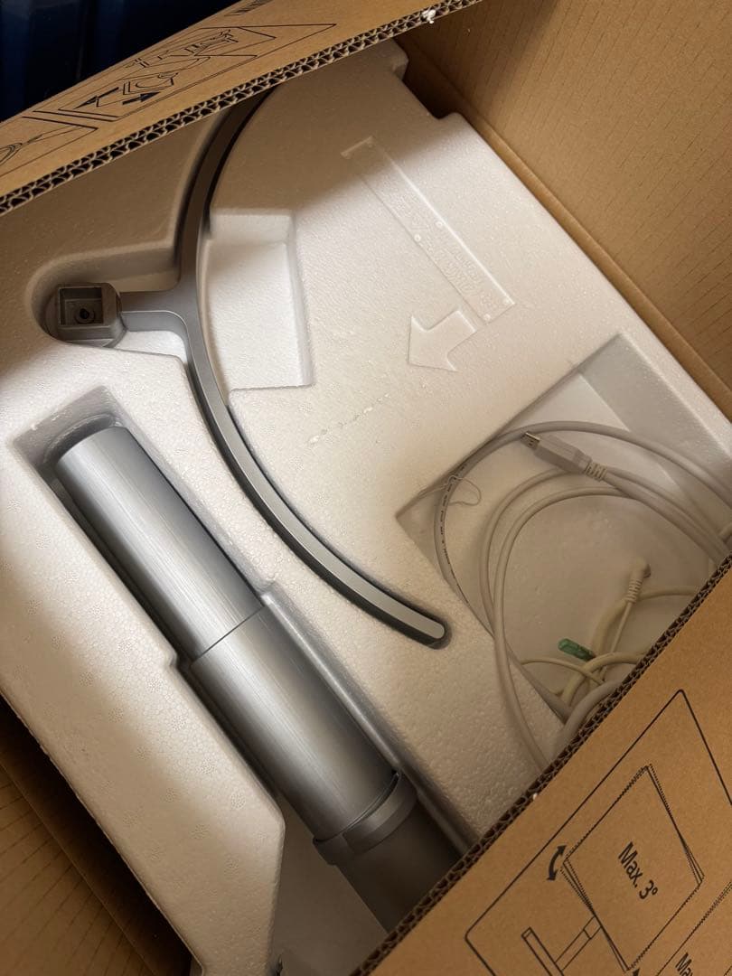 LG 27UL550-W モニター 本体