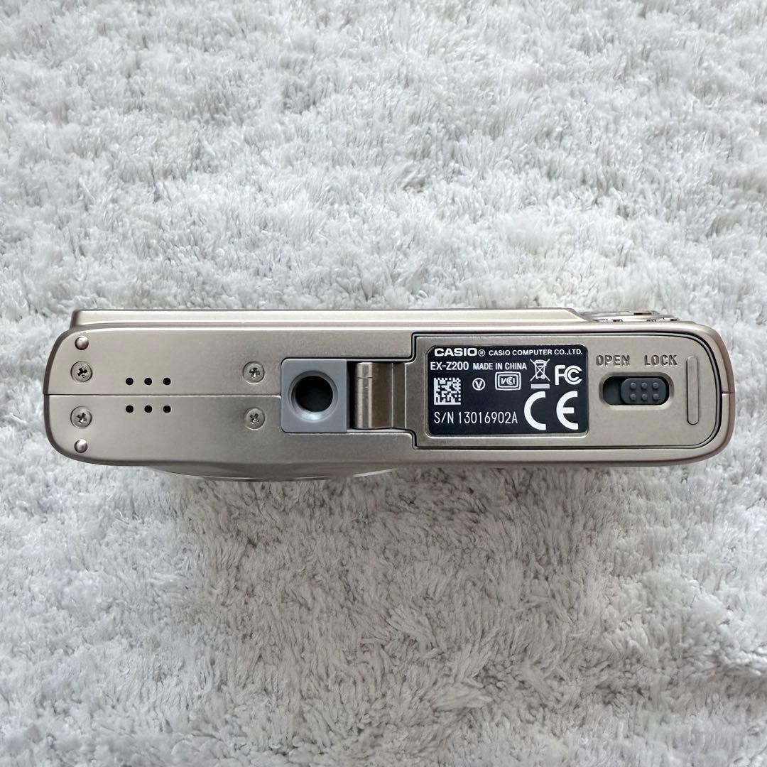 難有り品【動作品】CASIO カシオ EXLIM EX-Z200 レトロカメラ