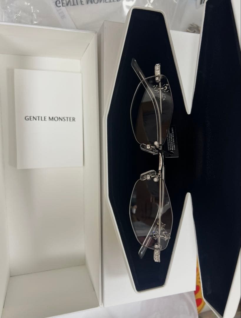 GENTLE MONSTER Glitz 02 クリアメガネ傷あり