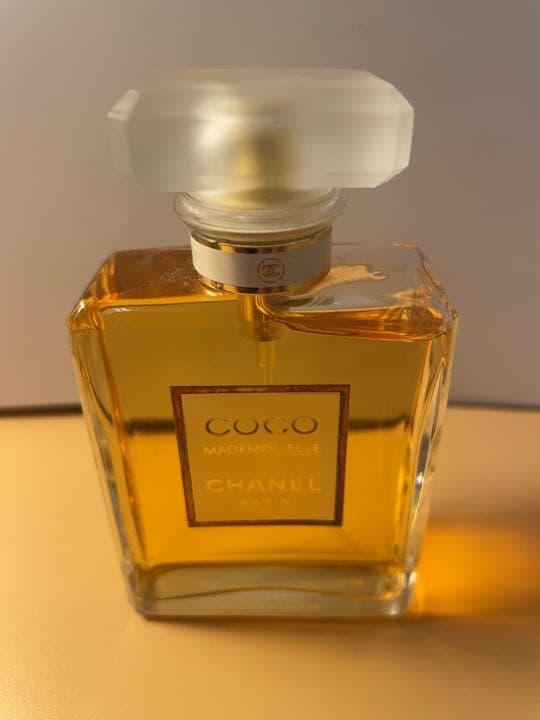○ シャネル ココ マドモアゼル オードゥ パルファム 50ml