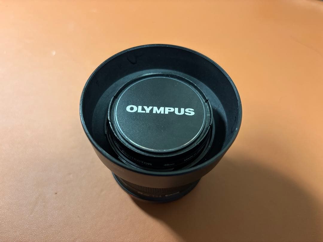 OLYMPUS zuiko 25mm F1.8レンズ