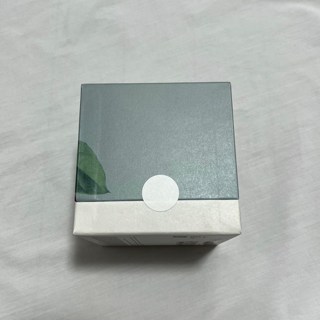 LOEWE キャンドル Honeysuckle 170g リッド付き